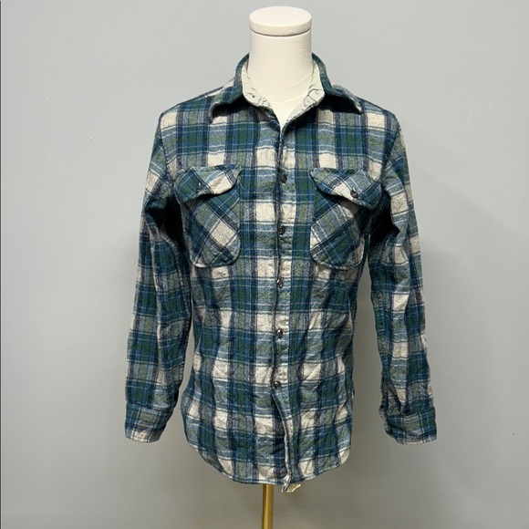 Pendleton Tops - Vintage 1970’s Pendleton Pure Virgin Wool Blue Green Flannel‎ Button Up Shirt